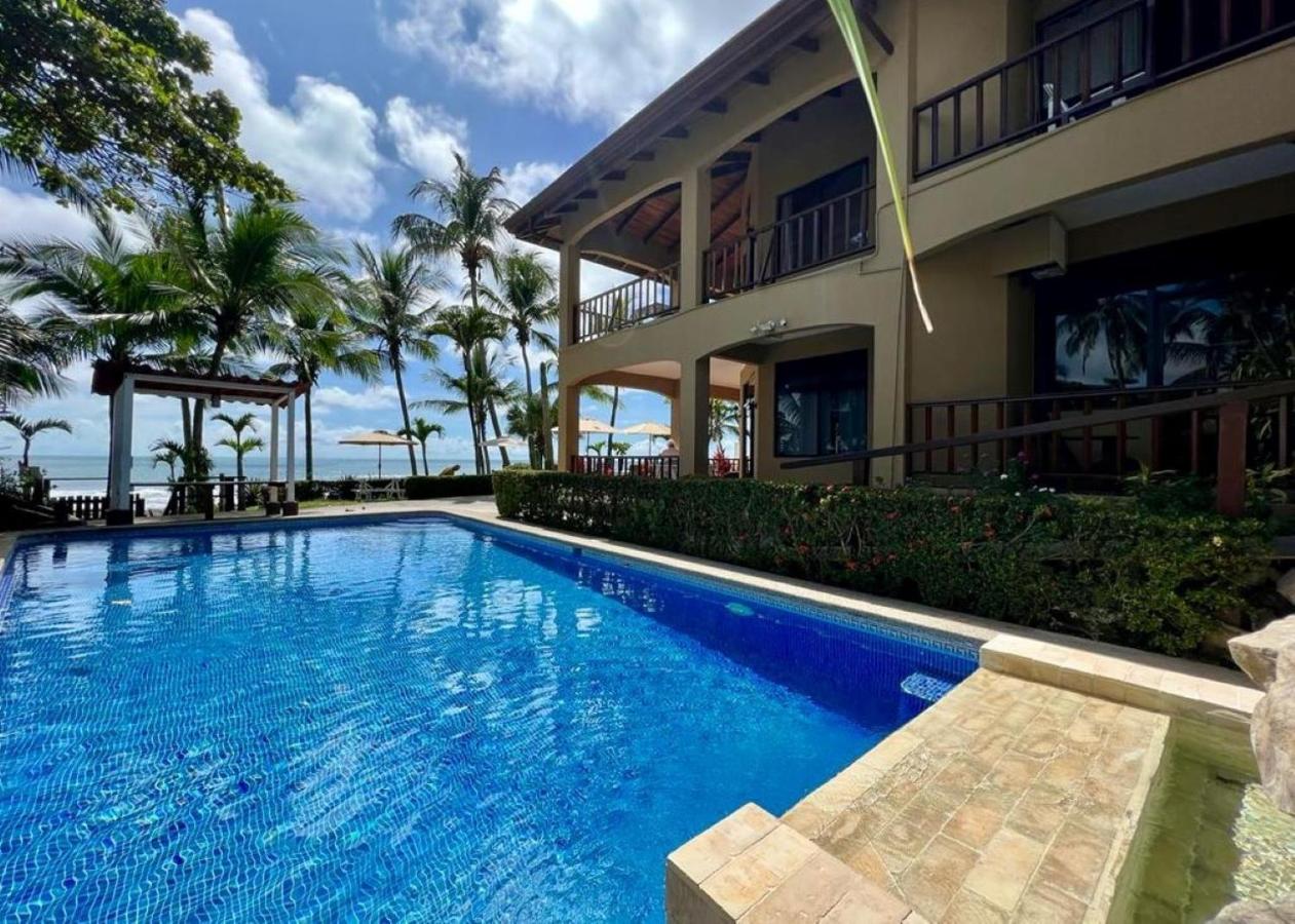 The Backyard Beachfront Hotel Jacó Exterior foto